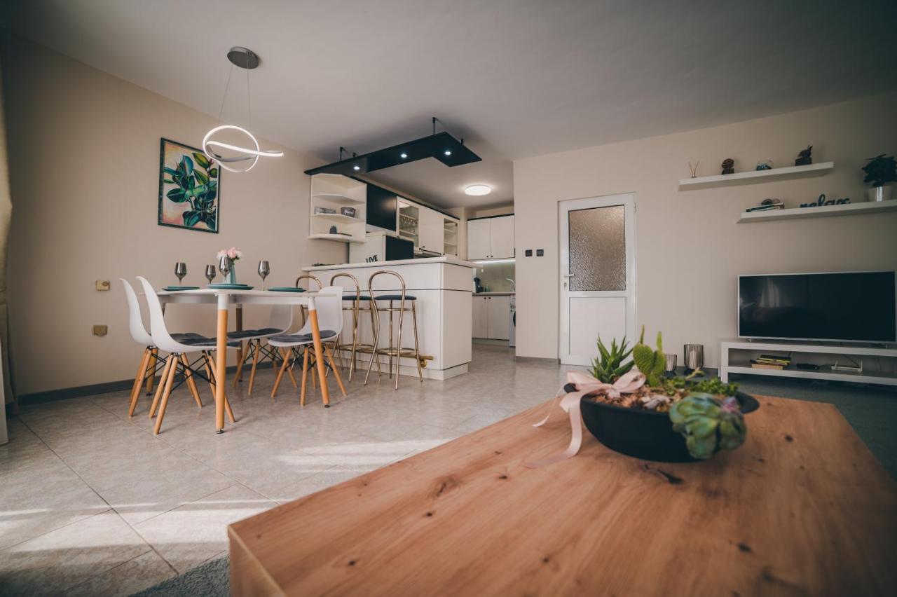 Unbeatable Location: New & Comfy Apartment Varna Exterior foto